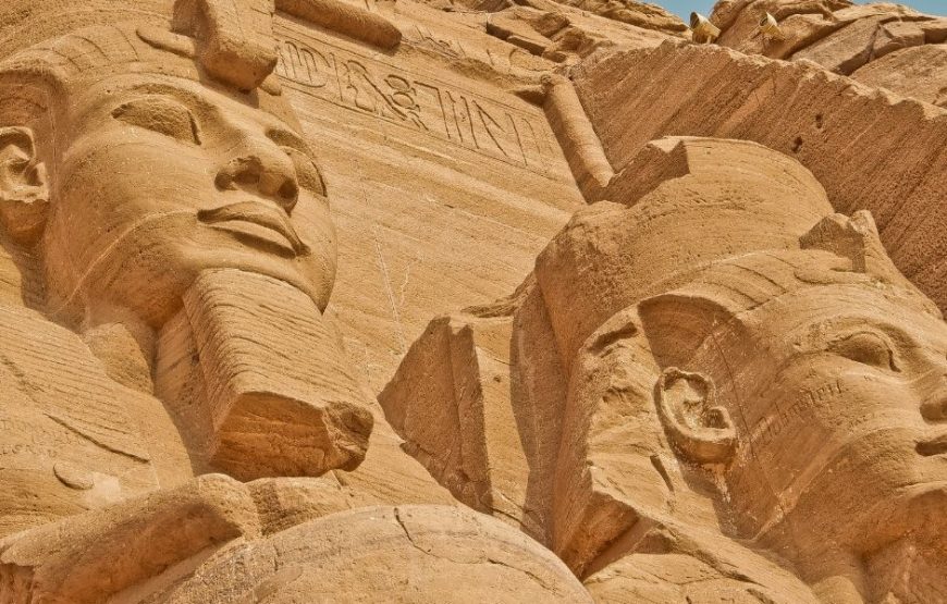 Giza Pyramids & sphinx and Sakkara Tour
