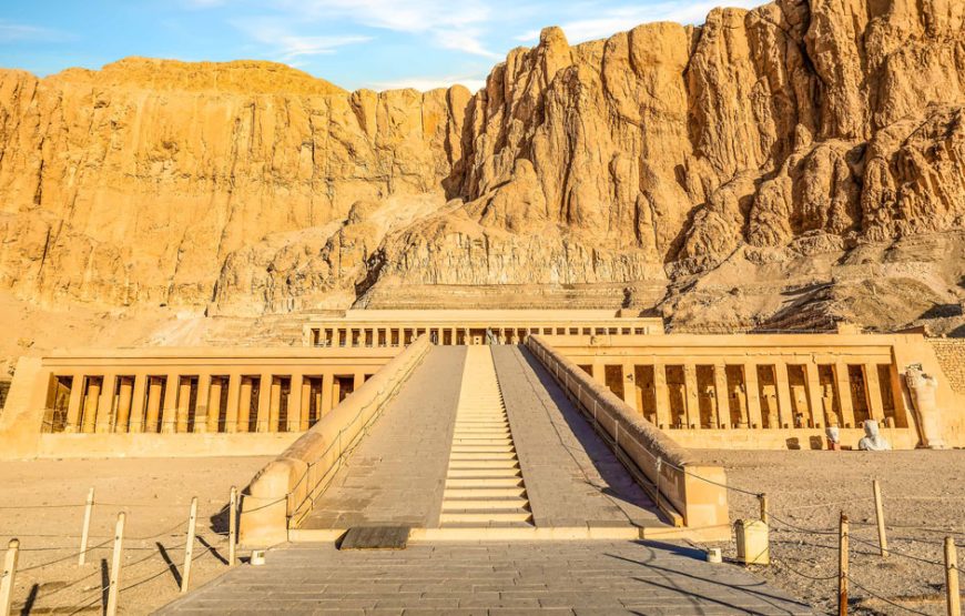 From Cairo to Luxor tour by air