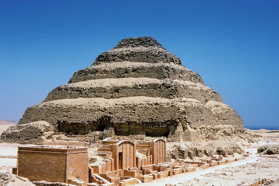 Tour to Pyramids, Sakkara & Dahshur
