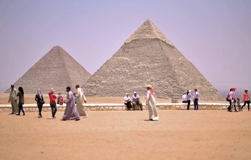 The Pyramids & The Egyptian Museum Tour